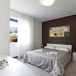 Apartman Brick House