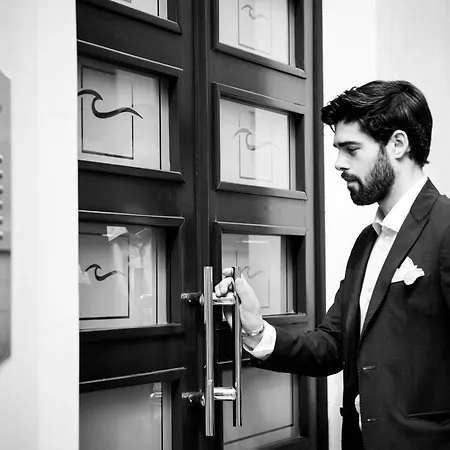 아파트 Brick House *