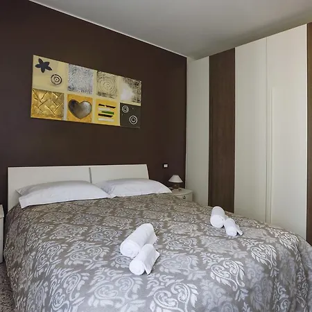 Brick House Apartman *